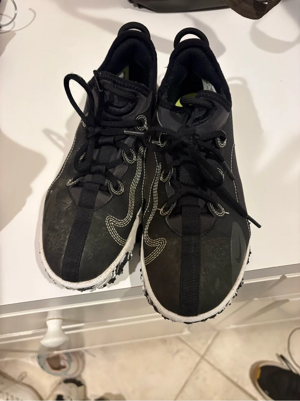 Nike Future Turf Cleat Black & white 4.5
